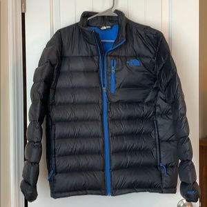 Men’s black with blue trim large North Face coat